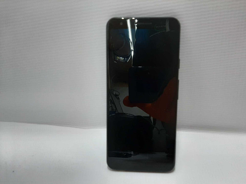 Google Pixel 3A 64GB unlocked cracked screen AS-IS
