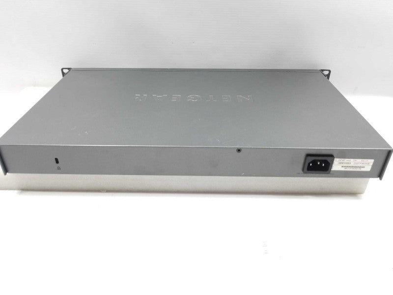 Netgear ProSafe 48 Port Gigabit Smart Switch GS748T ~