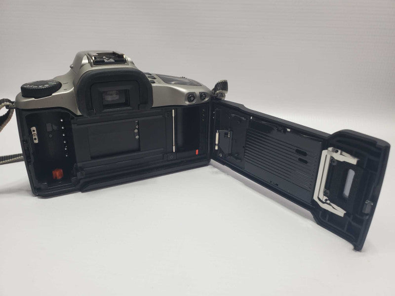 Canon EOS 3000 Vintage 35mm Camera with 28-90mm EF 1:4-5.6 Lens (AS-IS) |