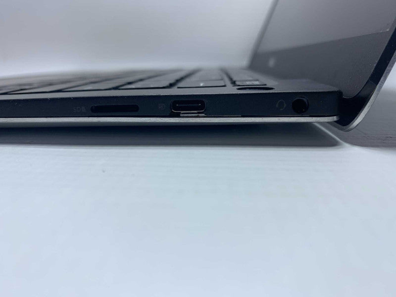 DELL XPS 13 7390 with i7-10710U CPU 16GB RAM & 256GB NVME READ  -