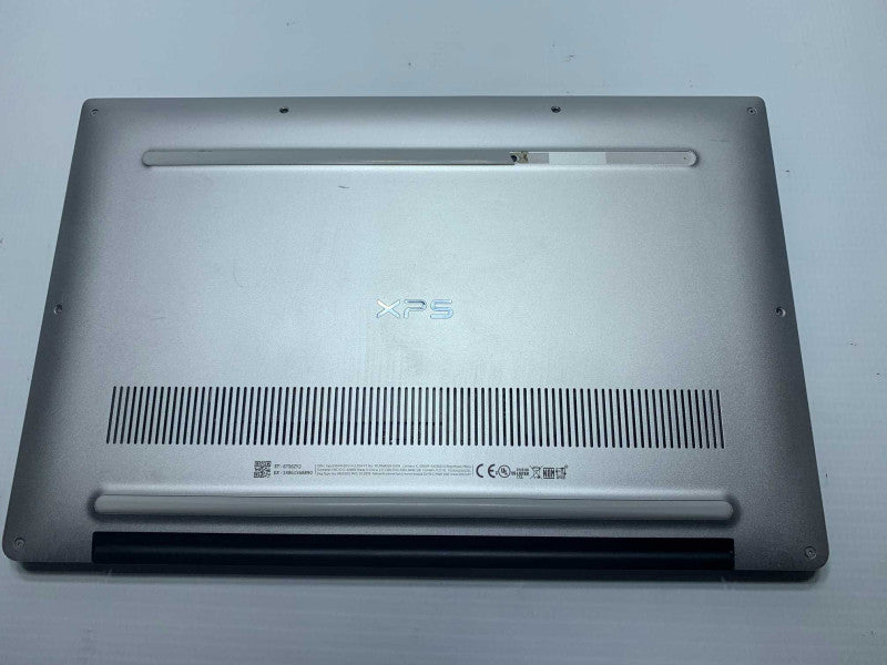 DELL XPS 13 7390 with i7-10710U CPU 16GB RAM & 256GB NVME READ  -