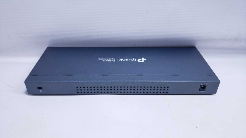 TP-Link TL-SG116 16-Port 10/100/1000Mbps Gigabit Ethernet Desktop Switch [