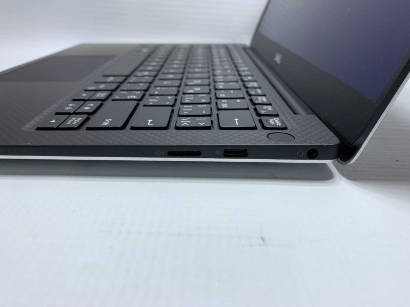 DELL XPS 13 7390 with i7-10710U CPU 16GB RAM & 256GB NVME Storage  -
