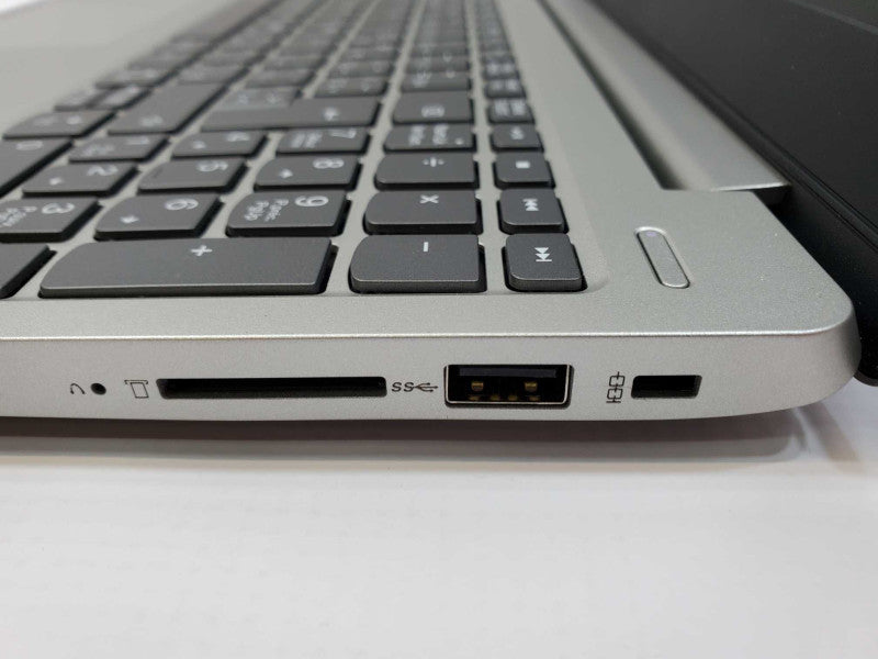 Lenovo IdeaPad 330S [15\\" - Core i7-8550U @ 1.8 GHz - 8GB DDR4 - 250GB SSD] (