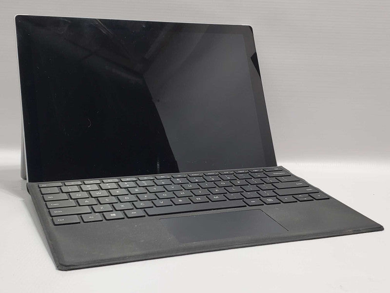 Microsoft Surface Pro 4 Model 1724, i5-7300U, 8GB DDR3, 256GB Storage |