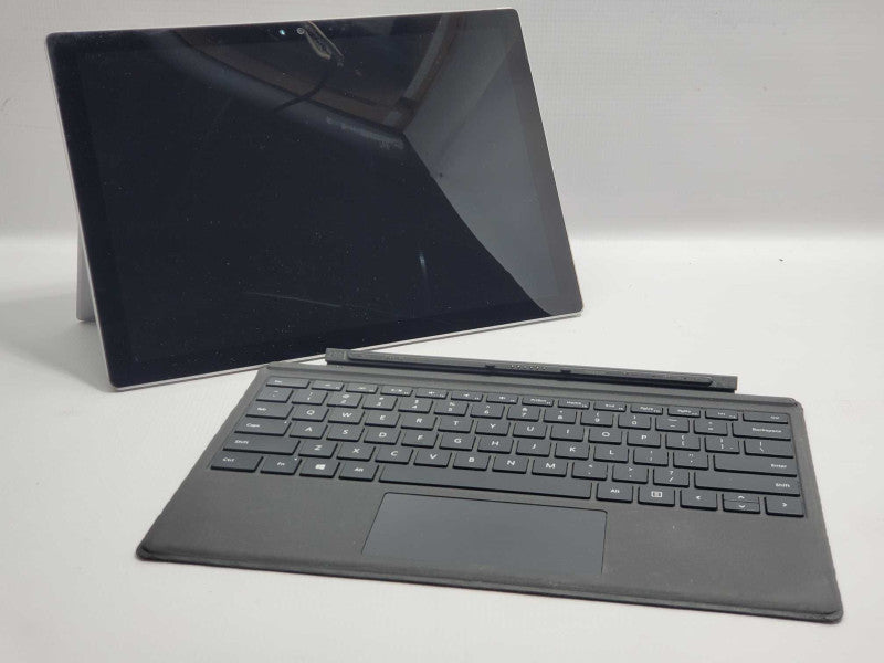 Microsoft Surface Pro 4 Model 1724, i5-6300U, 4GB DDR3, 128GB Storage |