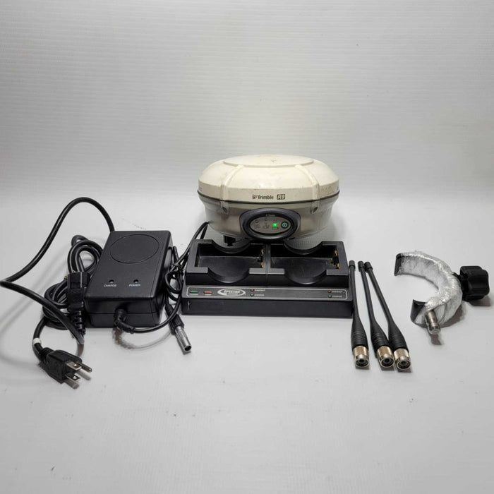 Trimble R8 GNSS GPS Model 3 with Internal Radio Galileo 430-450 MHz