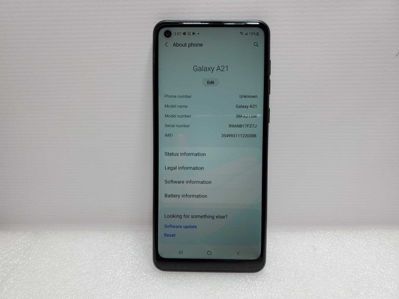 Samsung Galaxy A21 - 32 GB - Black [Unlocked] (