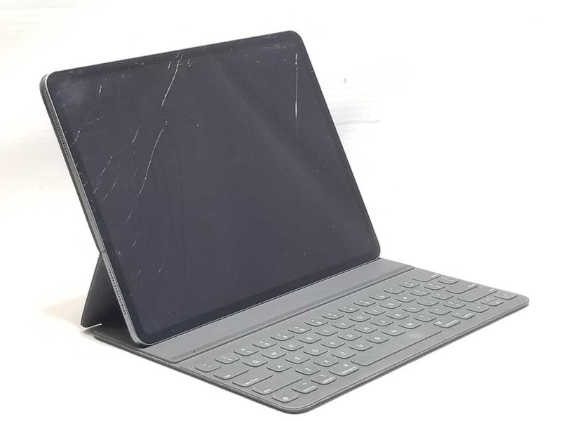 iPad Pro 12.9\\" 3rd gen with A2039 smart keyboard folio, Unlocked, Read