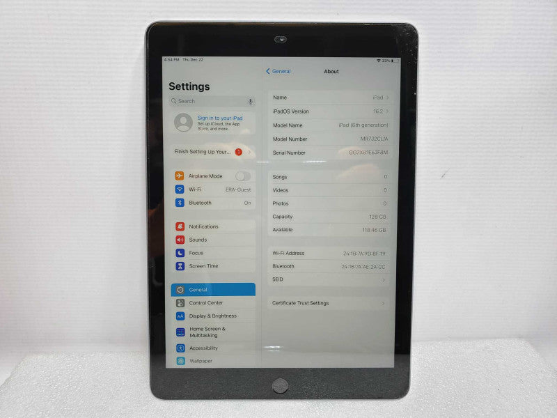 Apple iPad 6th Gen - 128 GB - A1893 - Gray (