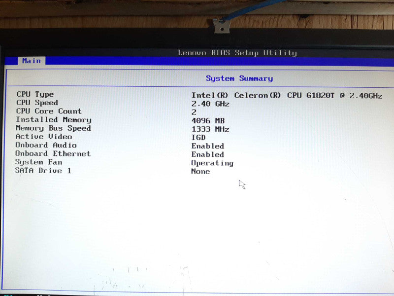 Lenovo ThinkCentre M73 Celeron G1820T @ 2.4GHz 4GB RAM - No HDD +