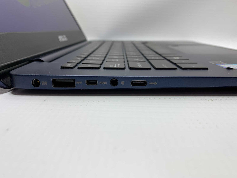 BLUE 14\\" ASUS UX430UA with i7-7500U CPU 8GB RAM & 256GB SSD Storage  -