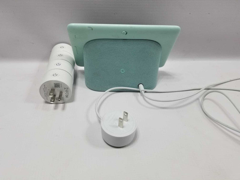 Google Home Nest Hub H1A 10395A-H1A - Smart Home Device Green w/ Smart Plugs ~