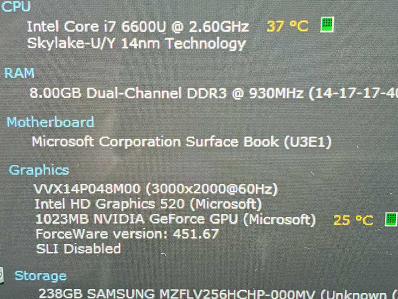 Microsoft Surface Book, i7-6600U 8GB DDR3 256GB Storage |
