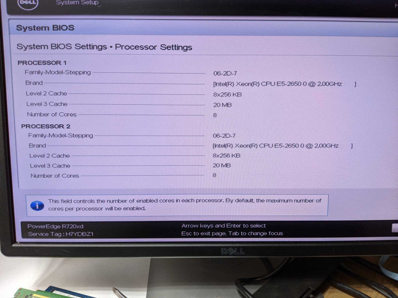 Dell PowerEdge R720xd, 2x Xeon E5-2650 0 2.0GHz, 32GB RAM PERC H710 Mini, 3.5\\"
