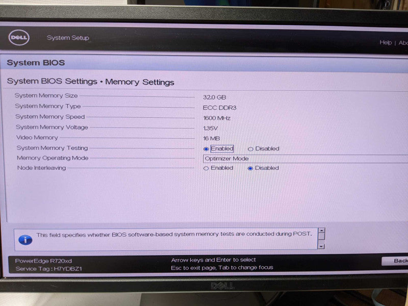 Dell PowerEdge R720xd, 2x Xeon E5-2650 0 2.0GHz, 32GB RAM PERC H710 Mini, 3.5\\"