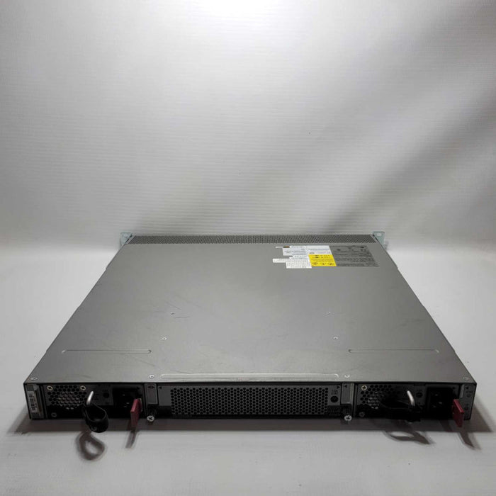 Cisco Nexus Fabric Extender 48x 1Gbit 4x 10Gbit 10km - N2K-C2248TP-E-1GE V02