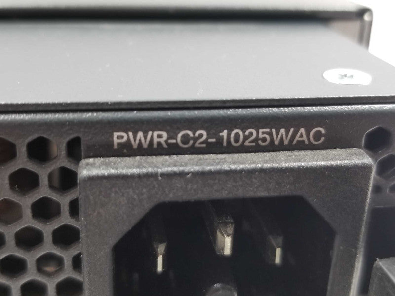 Cisco WS-C3650-48FD-L 48x Port PoE+ Network Layer 3, 2x PWR-C2-1025WAC, QTY ~