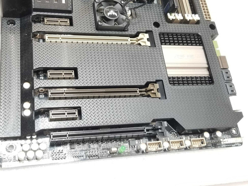 asus sabertooth z77 Board with Core I7-3770 3.4GHz, 8GB RAM, I/O Back Cover _