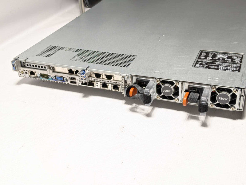 Dell PE R620, 2x Xeon E5-2660 2.2GHz 32GB RAM, 2x PSU, 2.5\\" Bays, No RAID