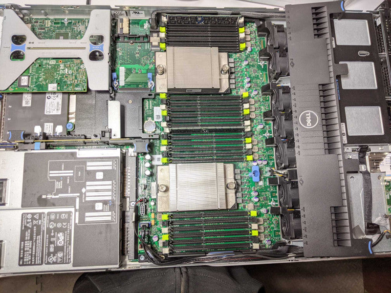 Dell PE R620, 2x Xeon E5-2660 2.2GHz 32GB RAM, 2x PSU, 2.5\\" Bays, No RAID