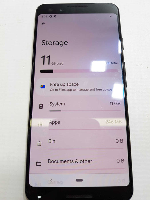 Google Pixel 3 64gb UNLOCKED - Damage on bottom right back of phone #