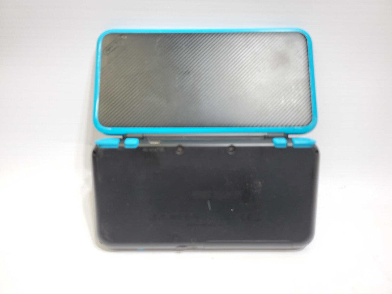 NINTENDO NEW DS2 TURQUOISE + The Legend of Zelda: A Link Between Worlds
