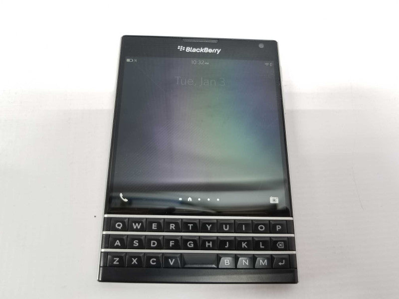 BlackBerry Passport, 32GB, Black Smartphone, Unknown Carrier Locked READ* ~