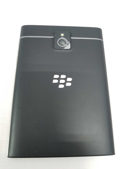 BlackBerry Passport, 32GB, Black Smartphone, Unknown Carrier Locked READ* ~