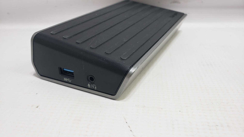 TARGUS DOCK130 USB 3.0 4K DISPLAYPORT 2x DVI DP UNIVERSAL DOCKING STATION [