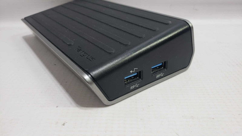 TARGUS DOCK130 USB 3.0 4K DISPLAYPORT 2x DVI DP UNIVERSAL DOCKING STATION [