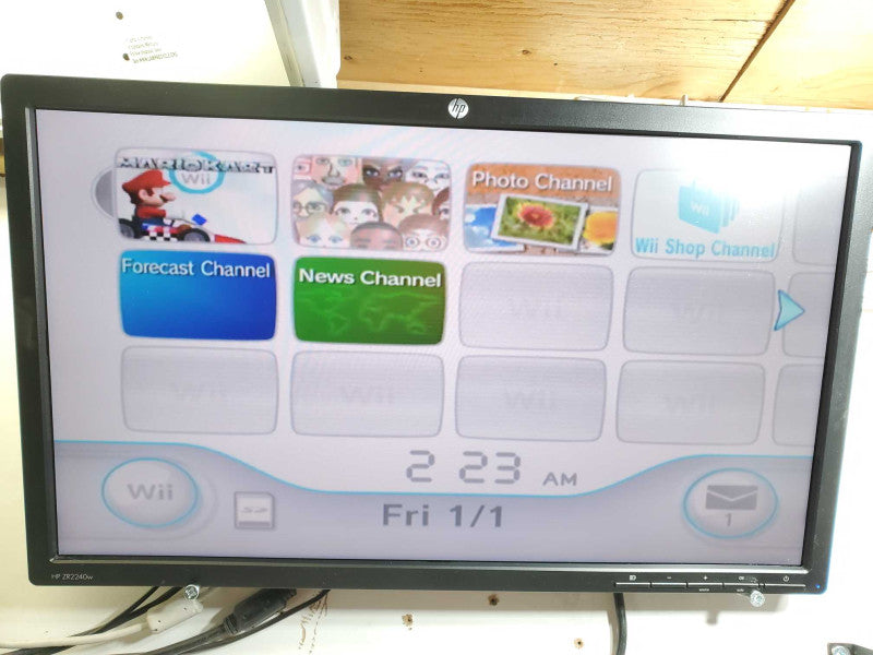 Nintendo Wii System - Red Special Edition + MarioKart WII