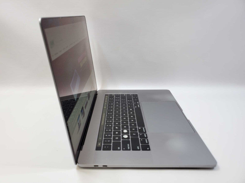 Macbook Pro 2018 Core i9-8950HK @ 2.9GHz 32GB Ram 500GB SSD READ -