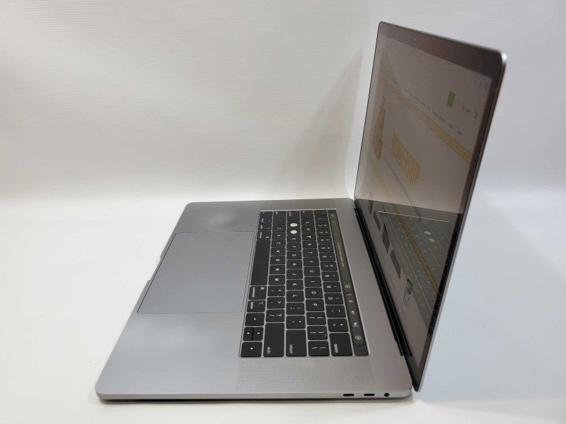 Macbook Pro 2018 Core i9-8950HK @ 2.9GHz 32GB Ram 500GB SSD READ -