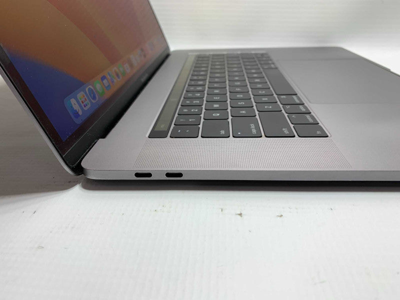 TouchBar MacBook Pro 15-inch 2017 with i7 CPU 16GB RAM & 250GB Storage READ  -