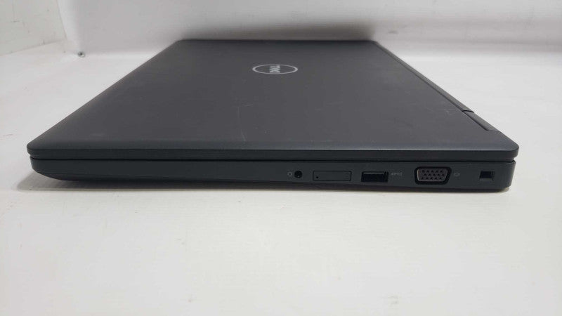 Dell Latitude 5580 25.6\\" i5-7300U@2.6GHz 8GB DDR4 238GB SSD [