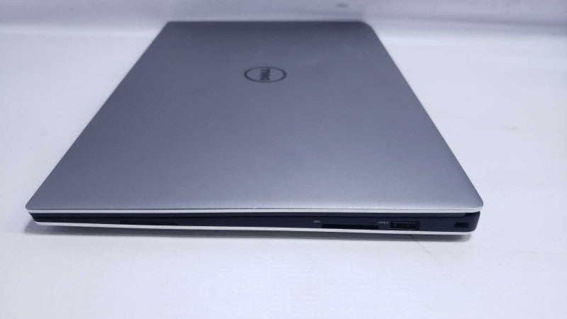 Dell XPS 13 P54G i5-6200U@2.3GHz 8GB DDR3 238G SSD [