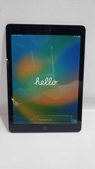 Apple iPad 5th Gen A1822 9.7\\" 128G WiFi Space Gray READ [