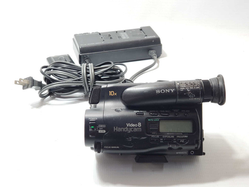 SONY Handycam CCD-TR77 (AS-IS) |