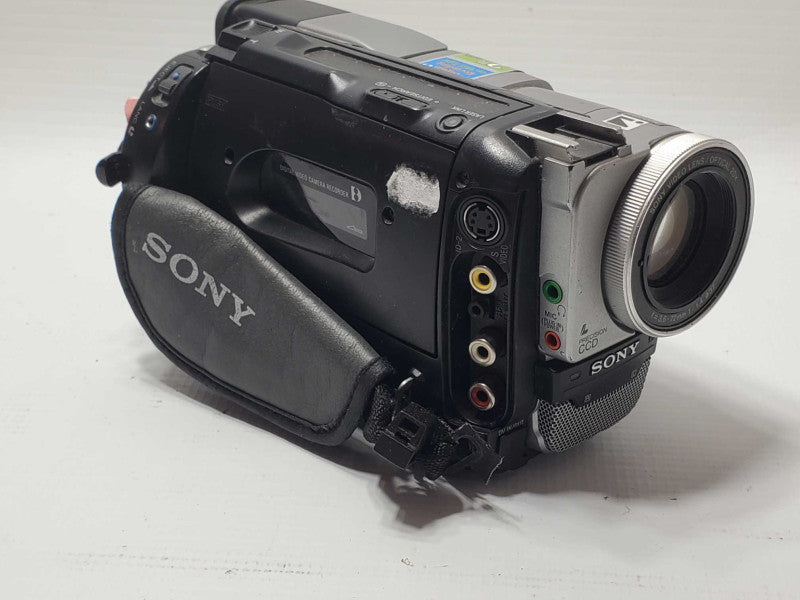 SONY Handycam DCR-TRV315 (AS-IS) |