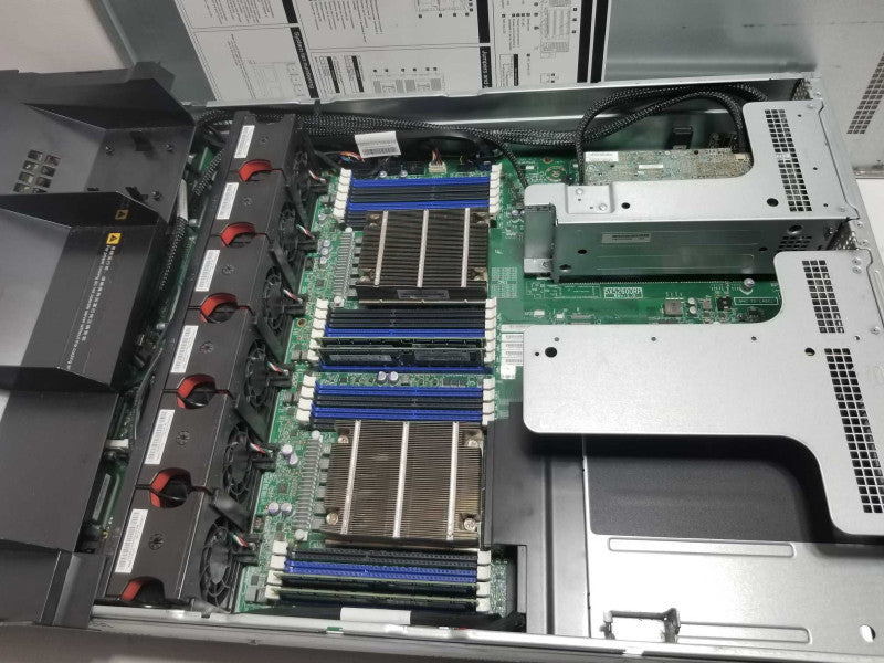 Lenovo ThinkServer RD630, 2x Xeon E5-2670 2.6GHz 8C/ 32GB, SAS 9260-8i, NO HDD ~