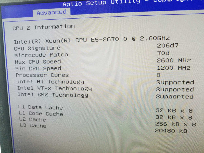 Lenovo ThinkServer RD630, 2x Xeon E5-2670 2.6GHz 8C/ 32GB, SAS 9260-8i, NO HDD ~