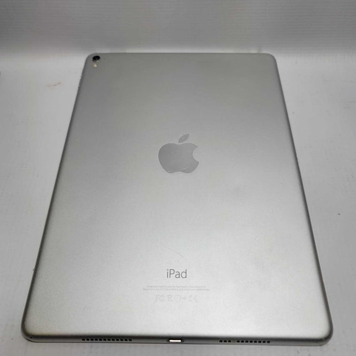 Apple iPad Pro 9.7\\" - A1673 - 32GB - Unlocked - READ =