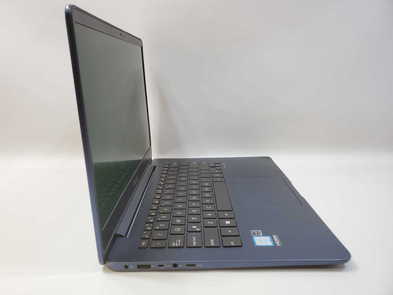 ASUS ZenBook UX430U 14\\" Core i7-7500U @ 2.7 GHz 8GB Ram 250GB SSD (