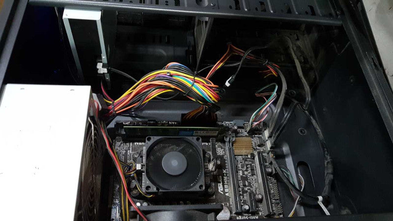 Custom PC AMD A8-7600 @ 3.10ghz / 8gb ram / A68H-M Motherboard #