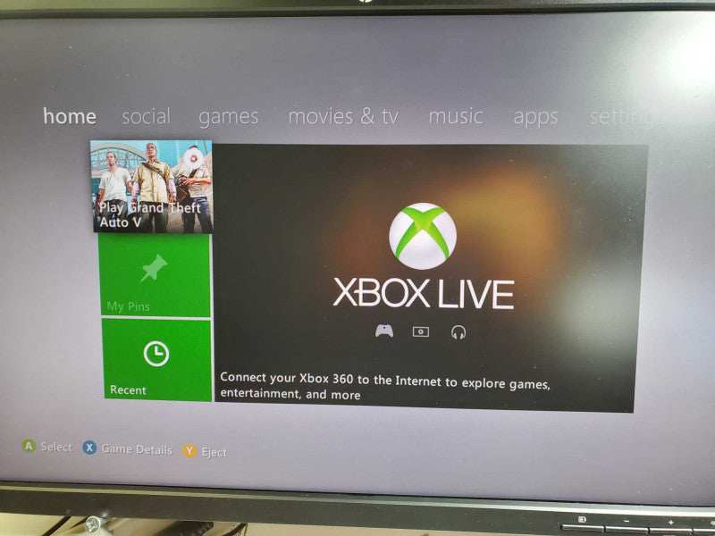 Microsoft Xbox 360 S 1439 Console & GTA V +