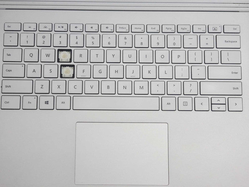Microsoft Surface Book 1703 i5-6300U 8GB DDR3 256GB Storage (READ) |