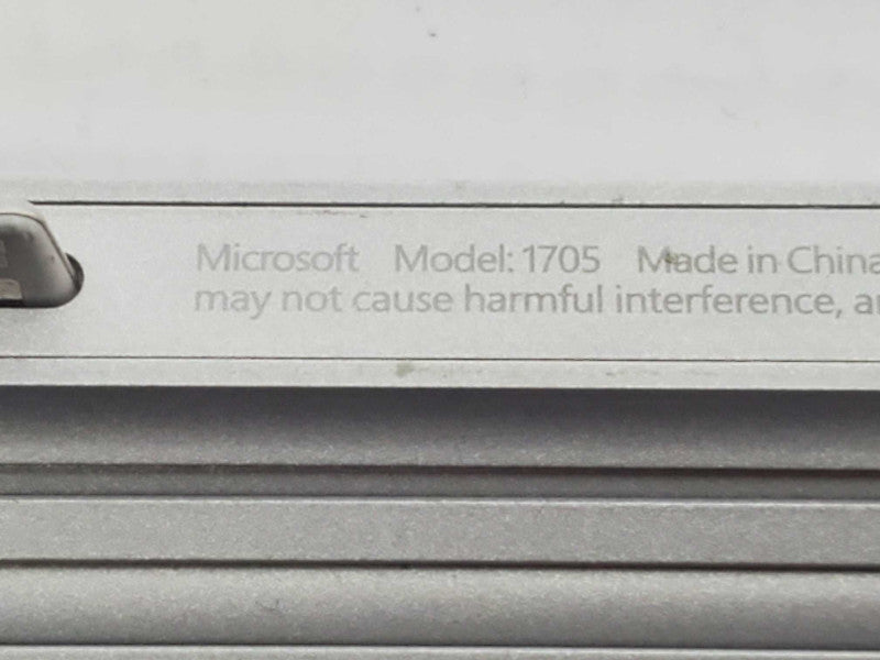 Microsoft Surface Book 1703 i5-6300U 8GB DDR3 256GB Storage (READ) |