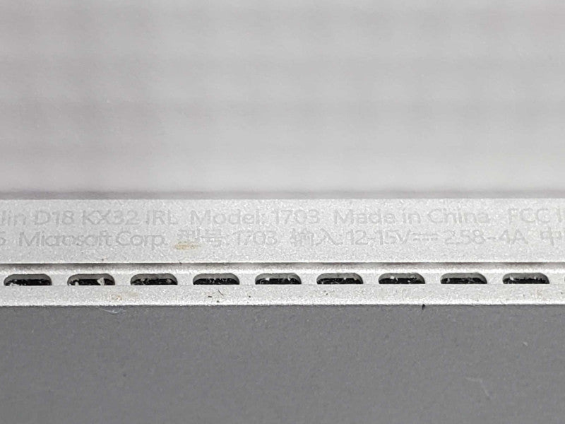 Microsoft Surface Book 1703, i7-6600U 16GB DDR3 512GB Storage (READ) |