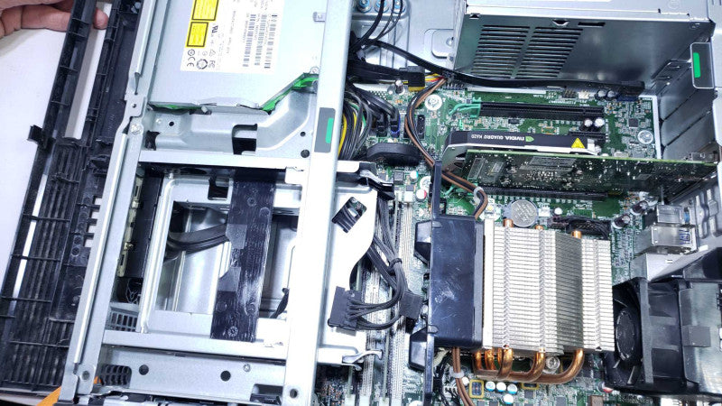 HP Z720 E3-1240v5@3.5GHZ 16GB ECC DDR4 Quadro K620 No HDD [